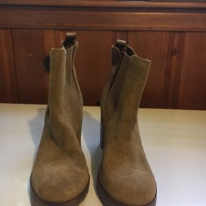 Tory Burch Boots **** MAJOR PRICE CUT!!!!